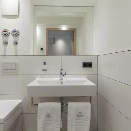Avida Loft 10 *